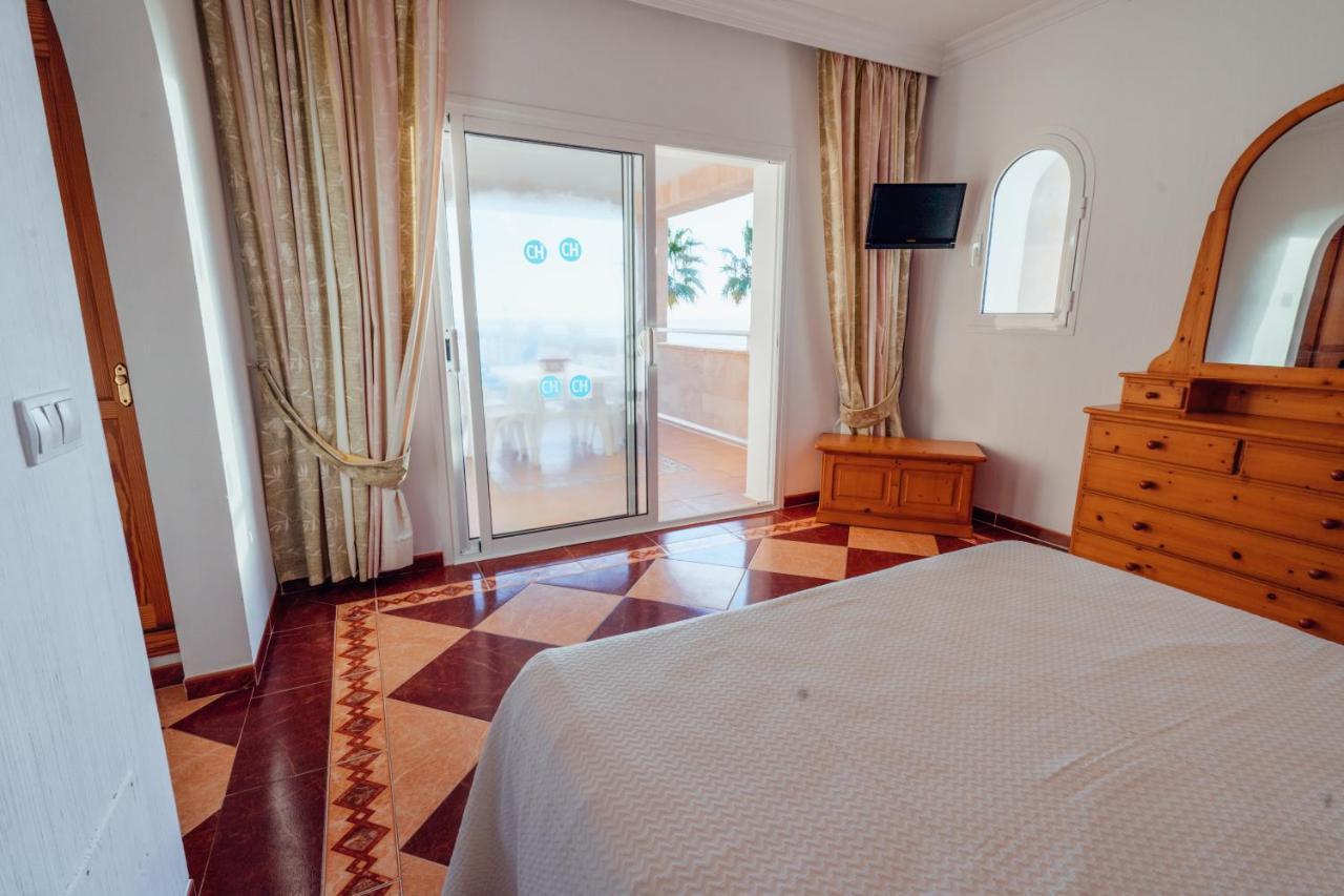 Apartamentos Punta Prima Beach Exteriér fotografie